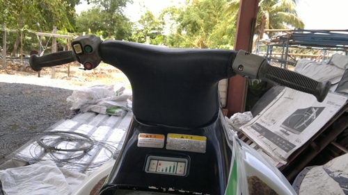 ขายkawasaki super sport xi750proเครื่องproสีเขียวแท้ตัวสลักใหญ่ไม่เคยยกซ่อม กล่องไฟdc-dc.cdi 80แรงม้า(เรือยืนpro75)รุ่นฉลองแชมป์ลายธงปี97เดิมๆเบาะขาดเอาไปเย็บอยู่