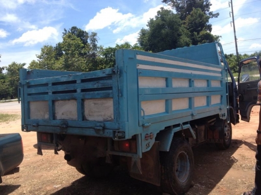 รถอิซูซุ 6 ล้อดั้ม NKR 110 แรงม้า สนใจติดต่อ 081 - 6079515 รถอิซูซุ 6 ล้อดั้ม NKR 110 แรงม้า สนใจติดต่อ 081 - 6079515