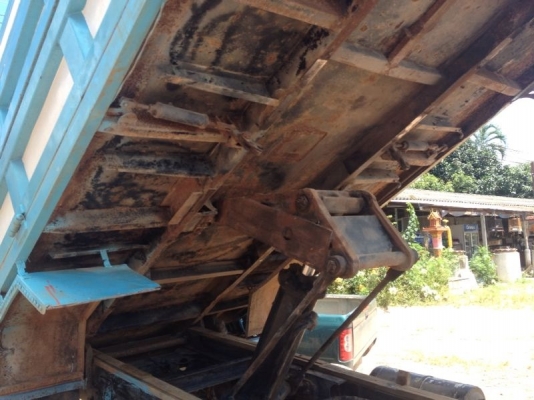 รถอิซูซุ 6 ล้อดั้ม NKR 110 แรงม้า สนใจติดต่อ 081 - 6079515 รถอิซูซุ 6 ล้อดั้ม NKR 110 แรงม้า สนใจติดต่อ 081 - 6079515