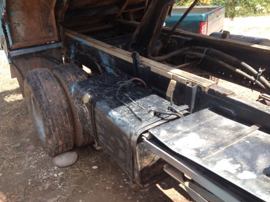 รถอิซูซุ 6 ล้อดั้ม NKR 110 แรงม้า สนใจติดต่อ 081 - 6079515 รถอิซูซุ 6 ล้อดั้ม NKR 110 แรงม้า สนใจติดต่อ 081 - 6079515