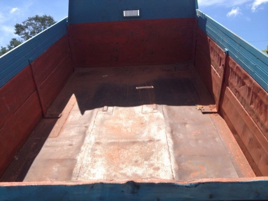 รถอิซูซุ 6 ล้อดั้ม NKR 110 แรงม้า สนใจติดต่อ 081 - 6079515 รถอิซูซุ 6 ล้อดั้ม NKR 110 แรงม้า สนใจติดต่อ 081 - 6079515