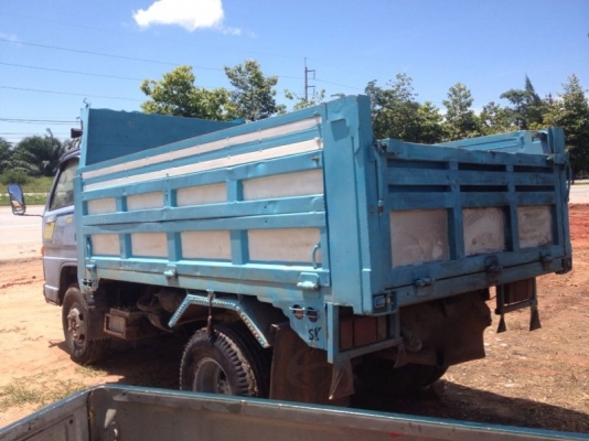 รถอิซูซุ 6 ล้อดั้ม NKR 110 แรงม้า สนใจติดต่อ 081 - 6079515 รถอิซูซุ 6 ล้อดั้ม NKR 110 แรงม้า สนใจติดต่อ 081 - 6079515