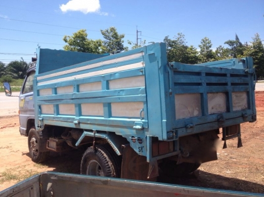 รถอิซูซุ 6 ล้อดั้ม NKR 110 แรงม้า สนใจติดต่อ 081 - 6079515 รถอิซูซุ 6 ล้อดั้ม NKR 110 แรงม้า สนใจติดต่อ 081 - 6079515