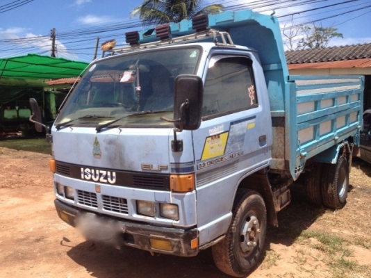 รถอิซูซุ 6 ล้อดั้ม NKR 110 แรงม้า สนใจติดต่อ 081 - 6079515 รถอิซูซุ 6 ล้อดั้ม NKR 110 แรงม้า สนใจติดต่อ 081 - 6079515