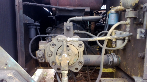 ขาย... SK200-3 กระบอกอาร์มเสีย มีเล่มทะเบียน...