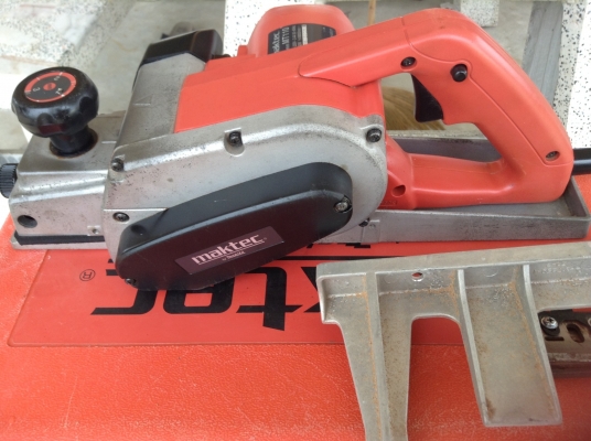 ขายกบไฟฟ้า 3 นิ้ว มาคเทค รุ่น MT-110 ขายกบไฟฟ้า 3 นิ้ว มาคเทค รุ่น MT-110