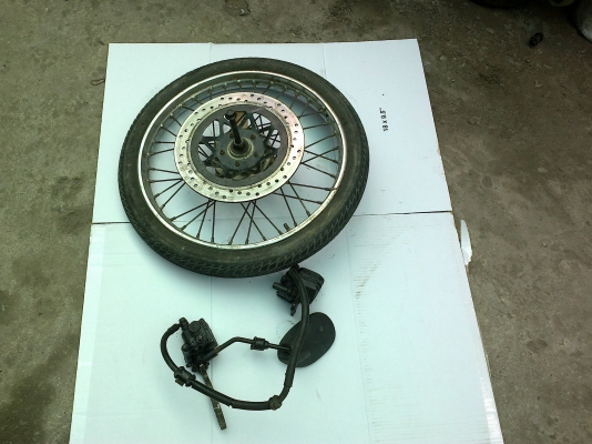 ขายล้อหน้าขอบ17พร้อมดิสราคา 850