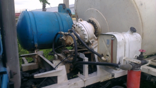 รถโม่ปูนนอก ฮีโน่ ซุปเปอร์เสี่ย 195แรง เบรคจิฟฟี่ งามๆ