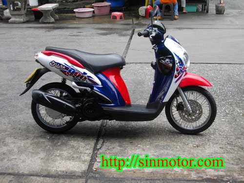 ขาย Jelato Jack 999 หัวฉีด สีน้ำเงิน-แดง-ขาว เครื่องสุดเยี่ยม98\% รับประกันศูนย์5ปี 22000 บาท