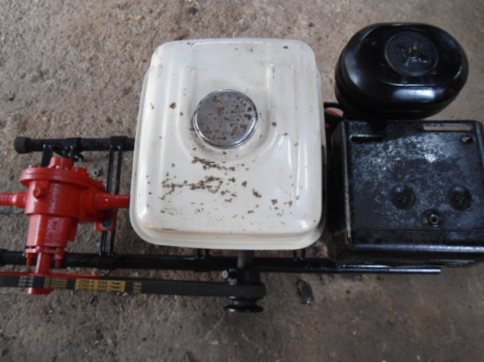 ขายเครื่องสูบน้ำ HONDA GX 240 เครื่อง 8 แรง พร้อมหอยโข่ง ราคาถูกๆ