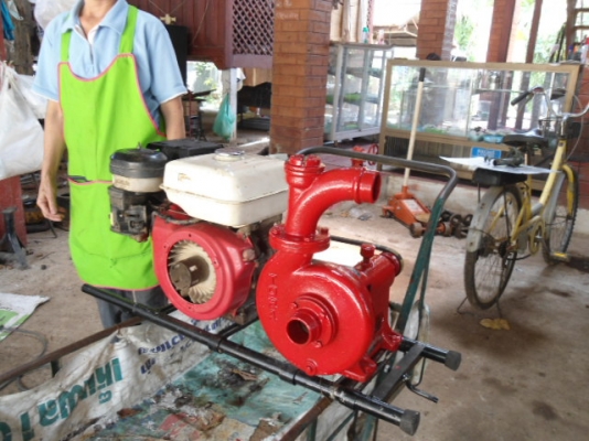 ขายเครื่องสูบน้ำ HONDA GX 240 เครื่อง 8 แรง พร้อมหอยโข่ง ราคาถูกๆ