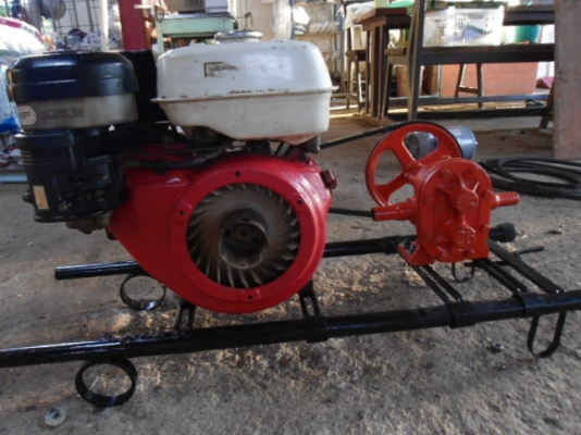 ขายเครื่องสูบน้ำ HONDA GX 240 เครื่อง 8 แรง พร้อมหอยโข่ง ราคาถูกๆ