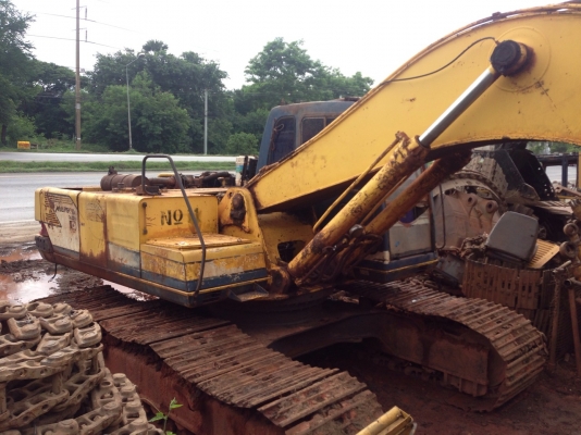 ขายแม๊กโครKOBELCO SK  200-3 มาคทีรถสวยพร้อมใช้เครื่องปั้มแน่นแรงไว