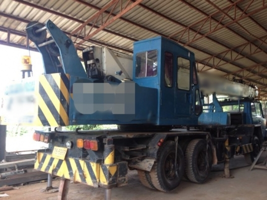 รถเครน TADANO 20 ตัน  สนใจติดต่อ 081 -  6079515