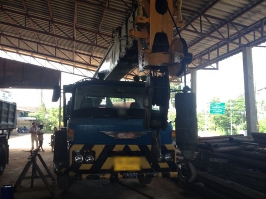 รถเครน TADANO 20 ตัน  สนใจติดต่อ 081 -  6079515