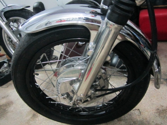 ขาย SR400 ปี99 เลขเต็ม สภาพตามรูป รถวิ่งดีไม่มีปัญหา(รับแลกเทริน์)รายละเอียดด้านใน