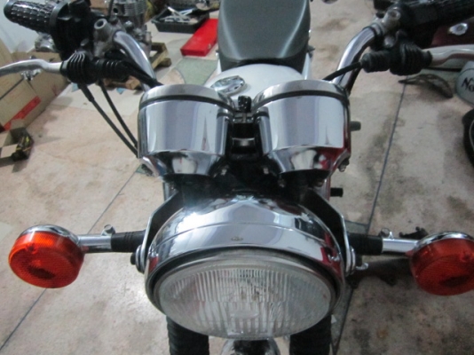 ขาย SR400 ปี99 เลขเต็ม สภาพตามรูป รถวิ่งดีไม่มีปัญหา(รับแลกเทริน์)รายละเอียดด้านใน