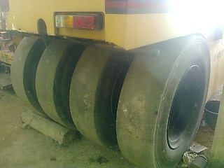 ขายรถบดล้อยาง 7 ล้อ SAKAI RT-087 ซีเรียล 30074 เอกสารเล่มทะเบียน ราคา 120000