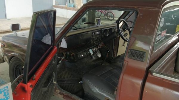 ขายมาสด้า1000 เครื่องa12 35000บาท ดอนเมืองครับ