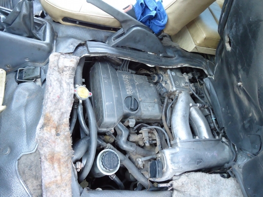 รถตู้  Toyota  hiace ปี 2000   ประหยัด เอกสารพร้อมโอน สภาพดี พร้อมใช้