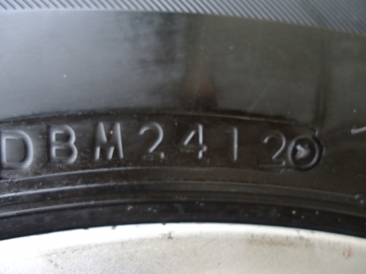 รถตู้  Toyota  hiace ปี 2000   ประหยัด เอกสารพร้อมโอน สภาพดี พร้อมใช้