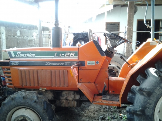 ขายรถไถ kubota L1- 26 (4WD)