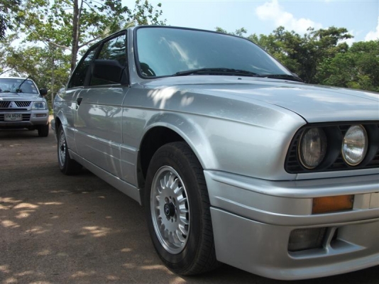 ลดราคาให้แล้วนะครับ BMW 318i Coupe E30 ลดราคาให้แล้วนะครับ BMW 318i Coupe E30