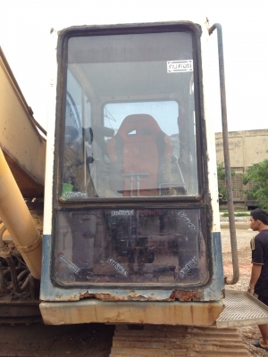 ขายรถแบคโฮ KOMATSU PC200-5