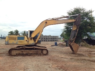 ขายรถแบคโฮ KOMATSU PC200-5