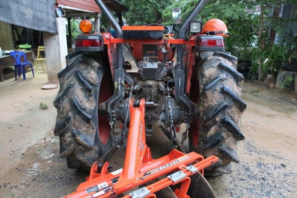 ขายด่วน รถสภาพดี Kubota 45แรงม้า L4508 ลดเหลือ370000 ด่วน ขายด่วน รถสภาพดี Kubota 45แรงม้า L4508 ลดเหลือ370000 ด่วน