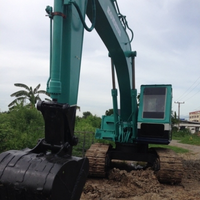 ขายKOMATSU PC200-2 สภาพดีพร้อมใช้งาน เดิมๆทั้งหมด ราคาต่อรองได้