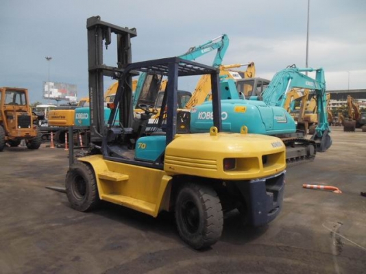 รถฟอร์คลิฟต์ Komatsu FD70E - 7 สภาพดี พร้อมใช้งาน
