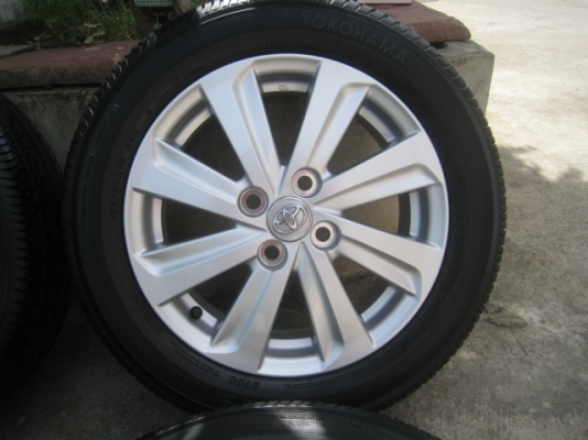 ขายล้อแม็ก Toyota vios ป้ายแดง 15"x5.5" et45 4รู100 + ยาง ปี 1413  สนใจติดต่อ เล็กคลองสาม (081-3747940)