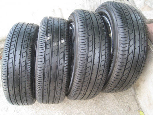 ขายล้อแม็ก Toyota vios ป้ายแดง 15"x5.5" et45 4รู100 + ยาง ปี 1413  สนใจติดต่อ เล็กคลองสาม (081-3747940)