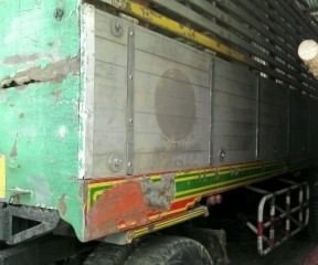 HINO FM 2K 260 HP K13D ปี 42 รถพ่วงแม่+ลูก กระบะดั๊มพ์มิเนียมคอกเกษตรสวยทั้งแม่ทั้งลูก ลูก 2 เพลาดั๊มพ์ความยาว 6.50 เมตรพร้อมบรรทุกพร้อมใช้งานได้เลย เครื่องแน่นแรงดี ภายในเก๋งสีสันบางเดิมๆคอนโซลภายในสวยครบ แอร์เย็น พ.เพาเวอร์ ก.ไฟฟ้า ระบบเบรคทริ๊ปฟี้ครบคร