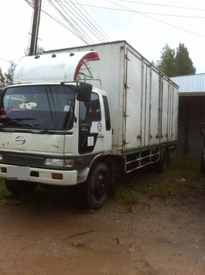 Hino 6 ล้อตู้10 บาน เครื่อง 6 bb 580,000