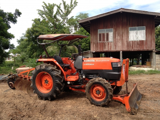 ขาย4508  Di สภาพดีสีเดิมๆ  พร้อมผาน 4*22 ตราช้าง ครับ