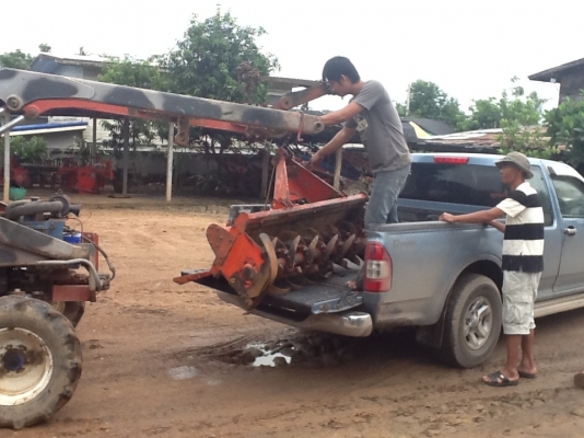 โรตารี่ 1.40 เมตรพร้อมยอยปั่น สภาพเดิมๆใบตามรูปครับ ใช้งานได้ปรกติครับ