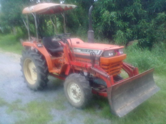 ขายKUBOTA L1-18 พร้อมใบดันหน้า ผาน3 สภาพเดิม
