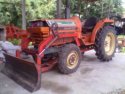 ขายKUBOTA L1-18 พร้อมใบดันหน้า ผาน3 สภาพเดิม