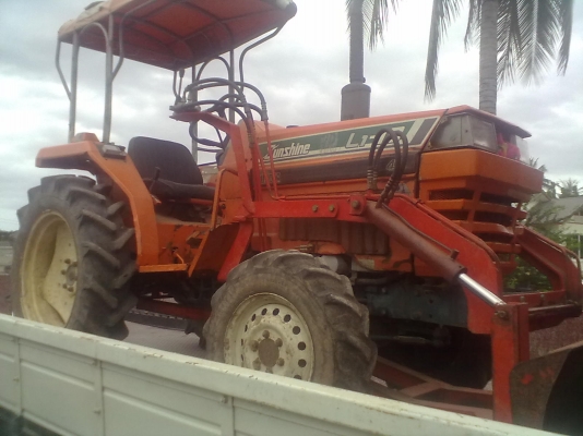 ขายKUBOTA L1-18 พร้อมใบดันหน้า ผาน3 สภาพเดิม