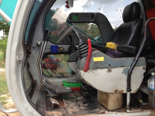 ขายรถแบคโฮ KOBELCO SK-120-5 เก่านอก เอกสารใบแจ้งจำหน่าย ไฟฟ้าเต็ม เอวแน่น เครื่องแน่น ปั้มแรง... สอบถามรายละเอิยด ติดต่อ 081-9972972 089-8451778 รีบจองด่วน โทร 081-9972972 089-8451778