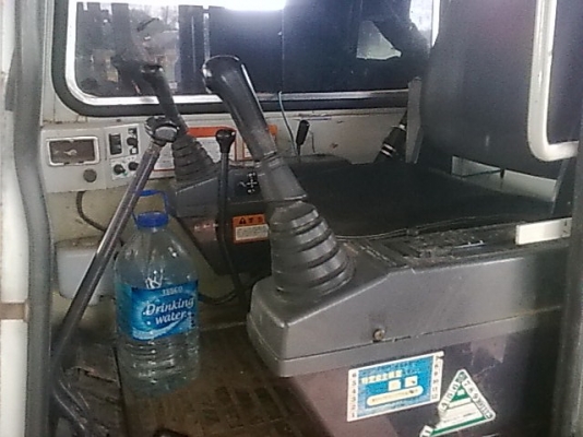 ขายCAT 45B เก่านอก 1ปี สภาพสวยพร้อมใช้ ติดต่อได้ที่คุณอ๊อฟ พิจิตร 086-737-9991 ขายCAT 45B เก่านอก 1ปี สภาพสวยพร้อมใช้ ติดต่อได้ที่คุณอ๊อฟ พิจิตร 086-737-9991