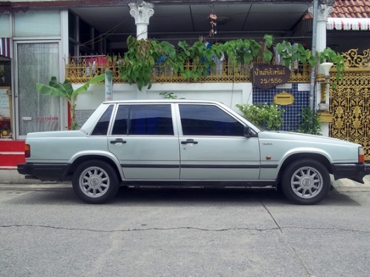 740GL สภาพสวย ไม่มีผุ แก๊ส 64 ลิตรลงเล่ม ภาษี-พรบ.กค.57