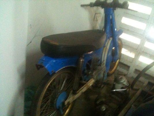 ปรับลดราคาเหมารวม 5,000 บาท เครื่องมอเตอร์ไซค์ฮอนด้า 700 บาท มี 4 ตัว มอเตอร์ไซค์เก่า 3,500 บาท ปรับลดราคาเหมารวม 5,000 บาท เครื่องมอเตอร์ไซค์ฮอนด้า 700 บาท มี 4 ตัว มอเตอร์ไซค์เก่า 3,500 บาท