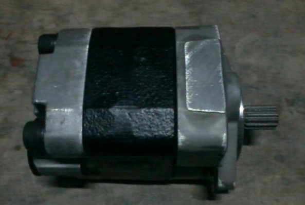 ขายปลั้ม KAYABA เครน 3-5 ตัน ของใหม่และมือสองครับ