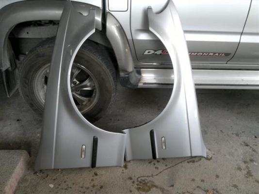 ขายชุดฝากระโปรงหน้า  bmw e46 ตาตก