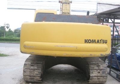 ขาย Komatsu PC 200-6 ซีเรียล 8000 กว่า เอกสารเล่มทะเบียน ไฟ้ฟ้าครบแอร์เย็น โทร 088-4501277