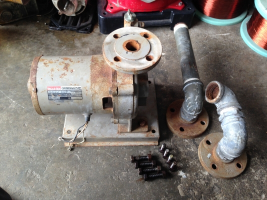 ขายปั้มน้ำหอยโข่ง makita 1 HP. 380 V สภาพสวย อุปกรณ์ครบ พร้อมใช้งาน รับประกันคุณภาพ