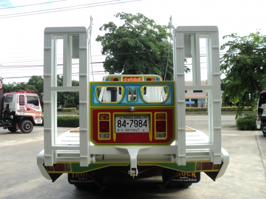 ขายรถบรรทุกอีซูซุ 10 ล้อ (ล้อใหญ่) บรรทุกรถเกี่ยวข้าว ( คันที่ 2 ) ขายรถบรรทุกอีซูซุ 10 ล้อ (ล้อใหญ่) บรรทุกรถเกี่ยวข้าว ( คันที่ 2 )